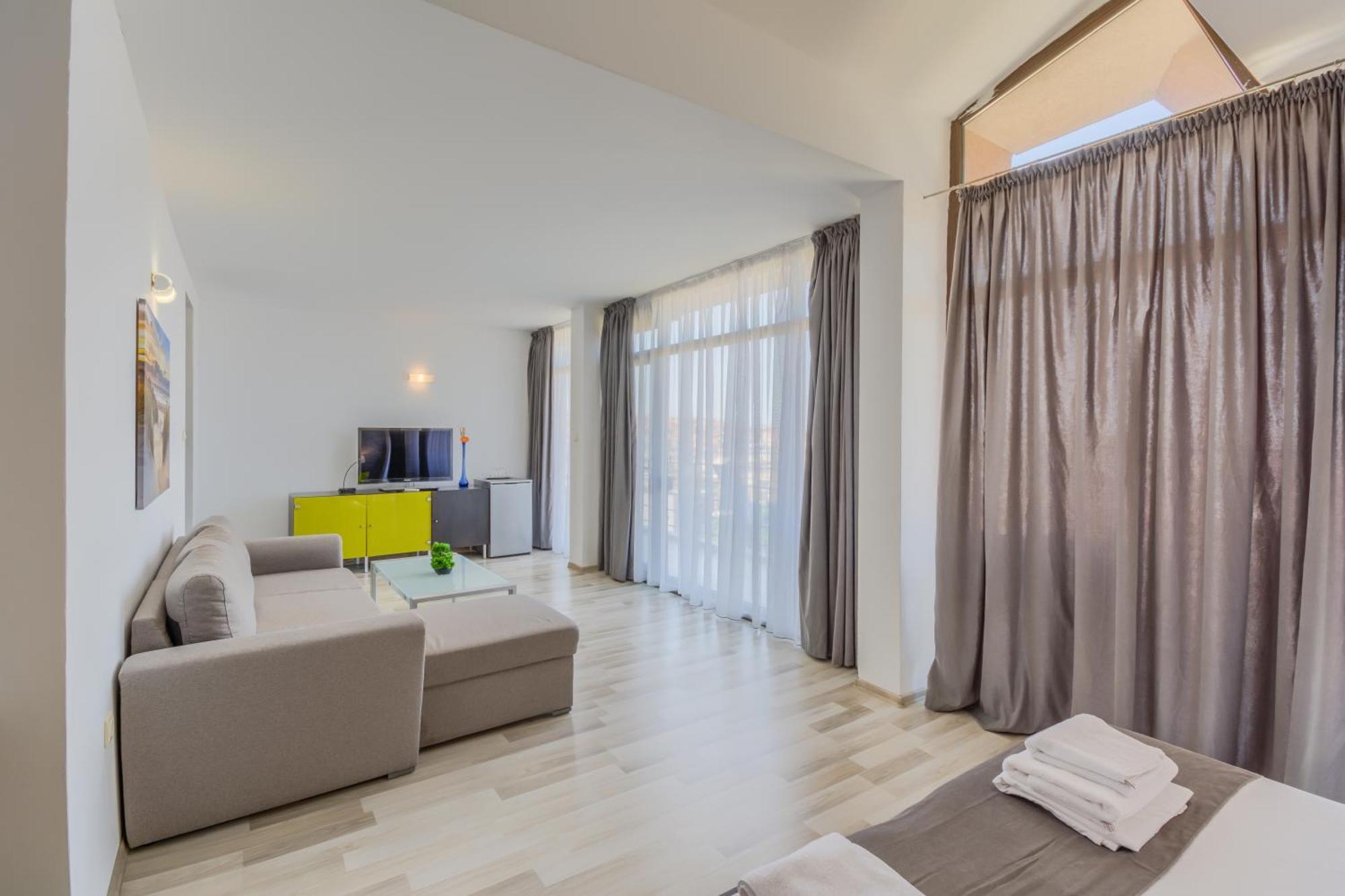 Hotel Odyssey Sozopol Bagian luar foto